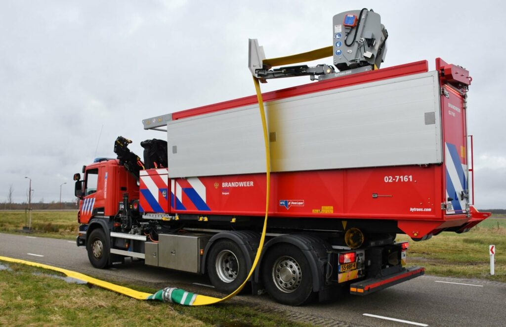 Productsectie AutoFlaker HRU Brandweer Friese Meren Foto Dennis Stoelwinder min