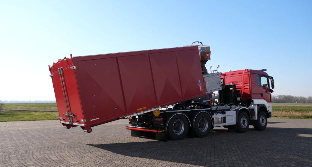 HoseLayer Container on truck