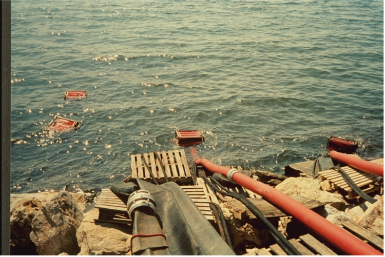 Mobile submersible pumps pumping seawater to use as cooling water for the tanks