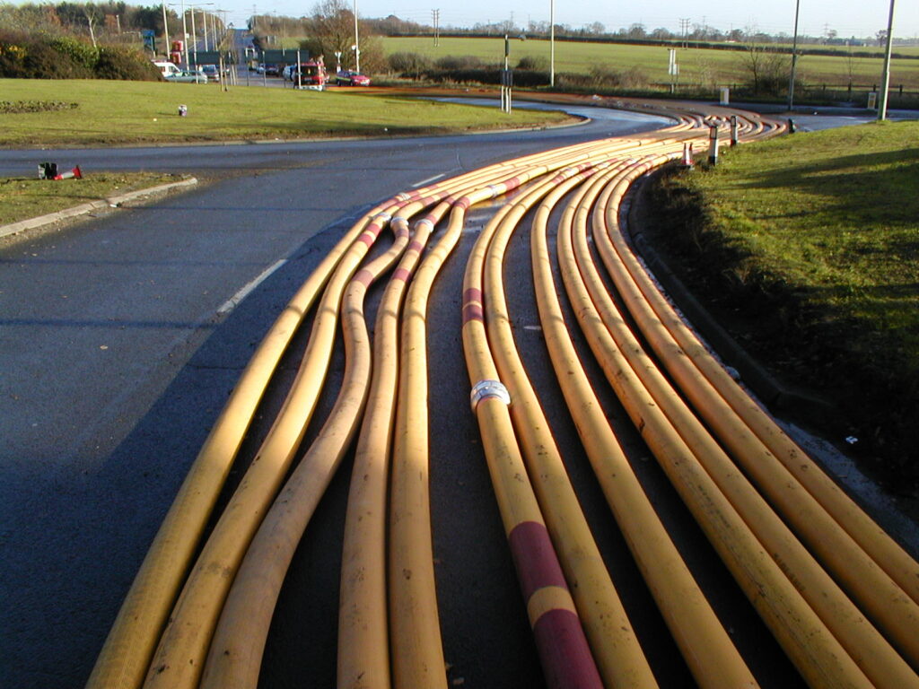 12 lines of 6 inch hose deployed over more than 3000 meter